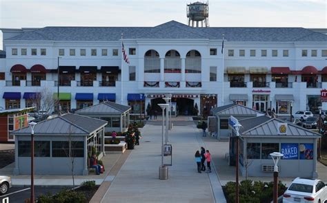 the shops at atlas park.